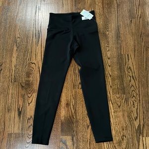 Old Navy Active Elevate Legging NWT